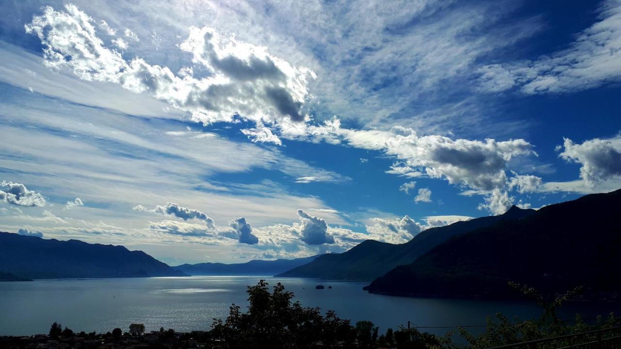 Sole & Lago-Lake Maccagno Exteriér fotografie