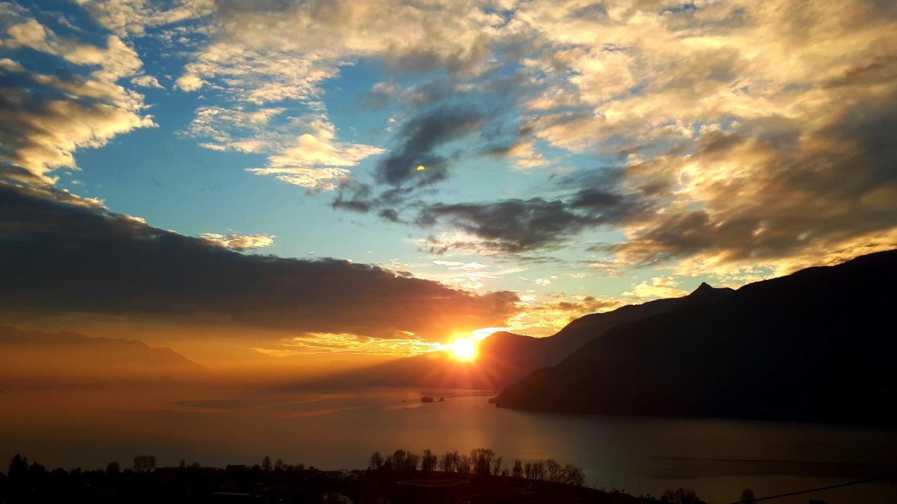Sole & Lago-Lake Maccagno Exteriér fotografie
