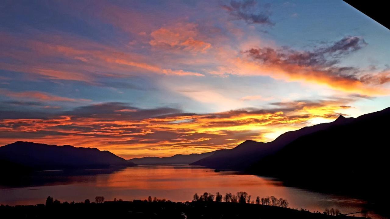 Sole & Lago-Lake Maccagno Exteriér fotografie