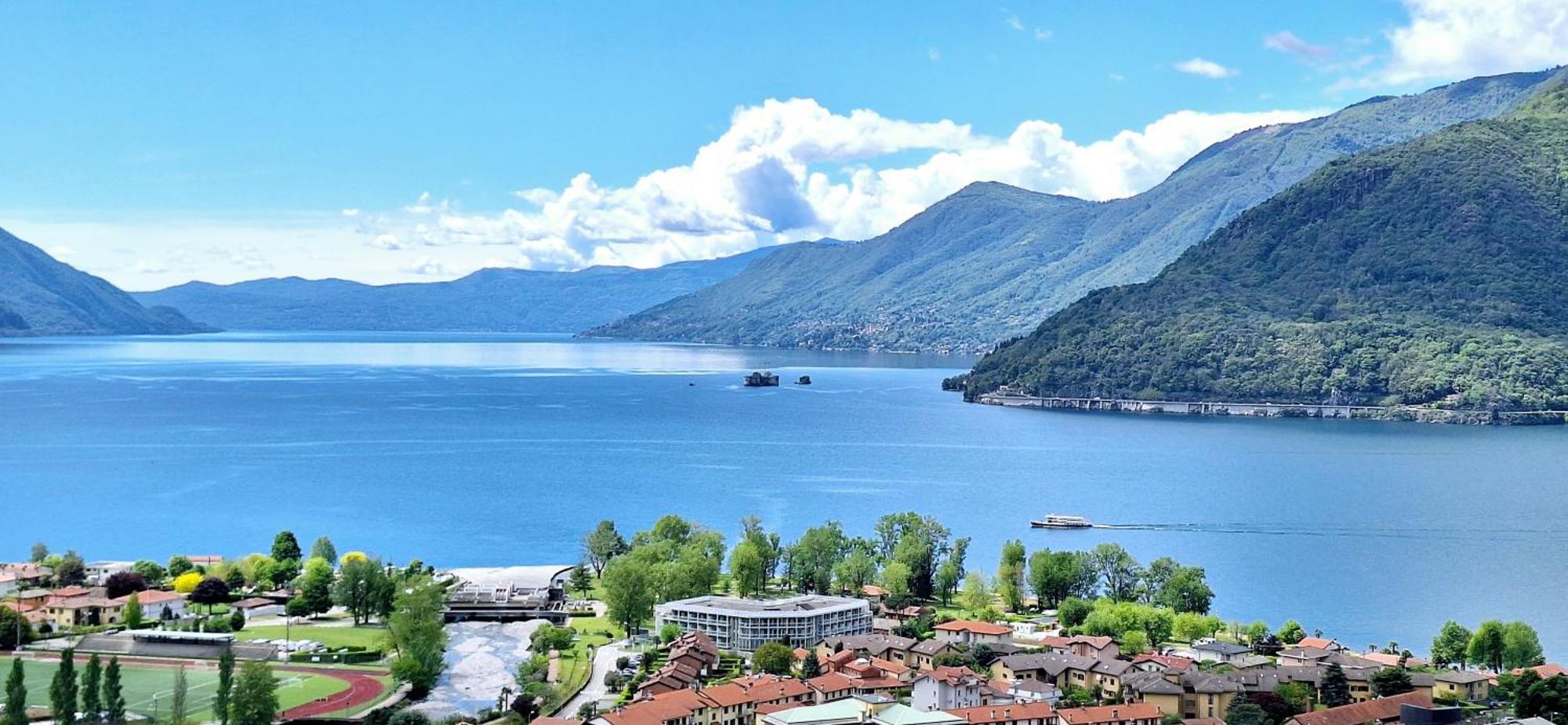 Sole & Lago-Lake Maccagno Exteriér fotografie